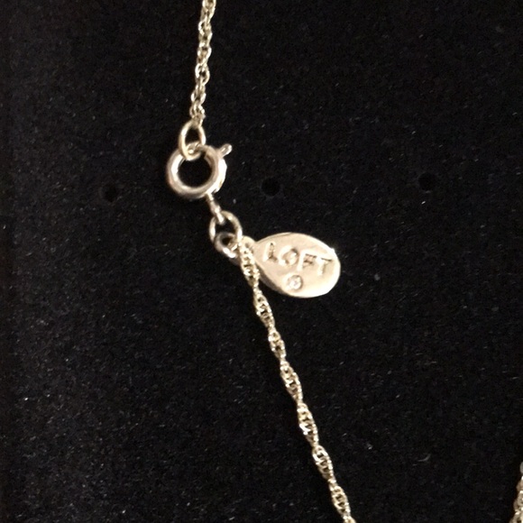 NWOT LOFT Large Crystal Teardrop Pendant Long Necklace gold tone chain - Picture 5 of 11